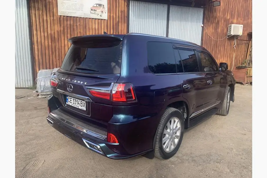Lexus LX570/450d 2008-2022 Bodykit Set (TRD Sport 2017-2020) Foto 13