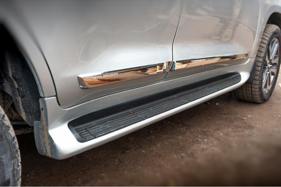 Toyota Land Cruiser 200 2007-2021 Satz Türschutzleisten (2016-2021) Image