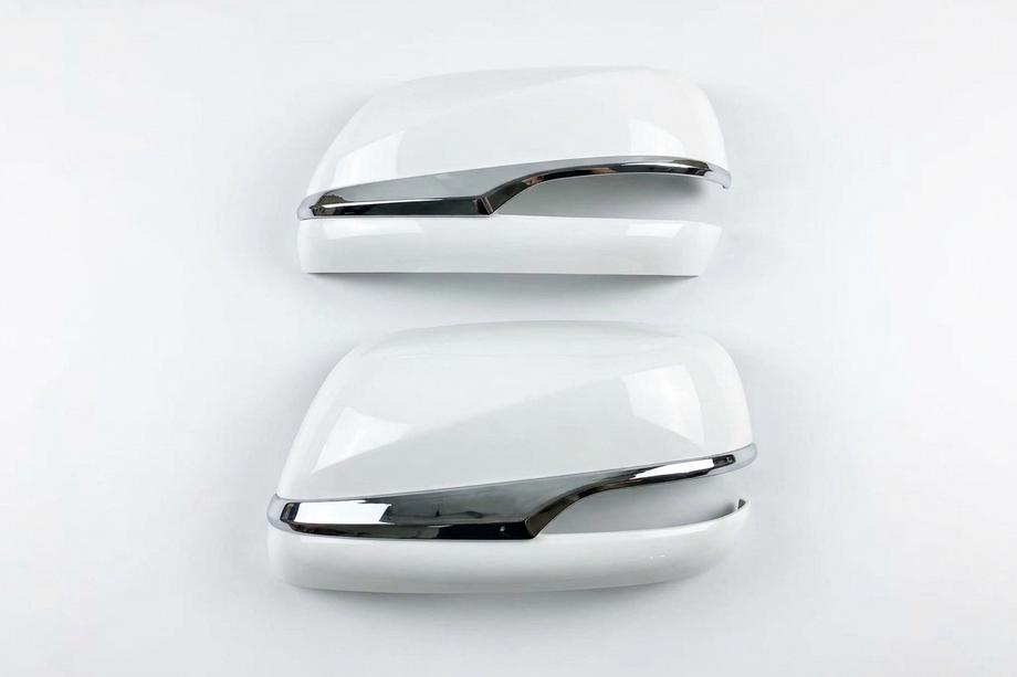 Toyota Land Cruiser 200 2007-2021 Spiegelabdeckungen (ohne Blinker, Stil 2016) Image