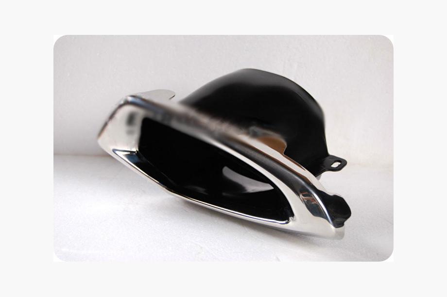 Toyota Land Cruiser 200 2007-2021 Bodykit 2012-2015 (LC15) Weiß Foto 11