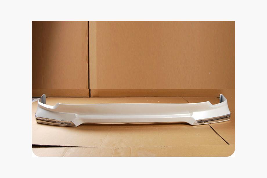 Toyota Land Cruiser 200 2007-2021 Bodykit 2012-2015 (LC15) Weiß Foto 7