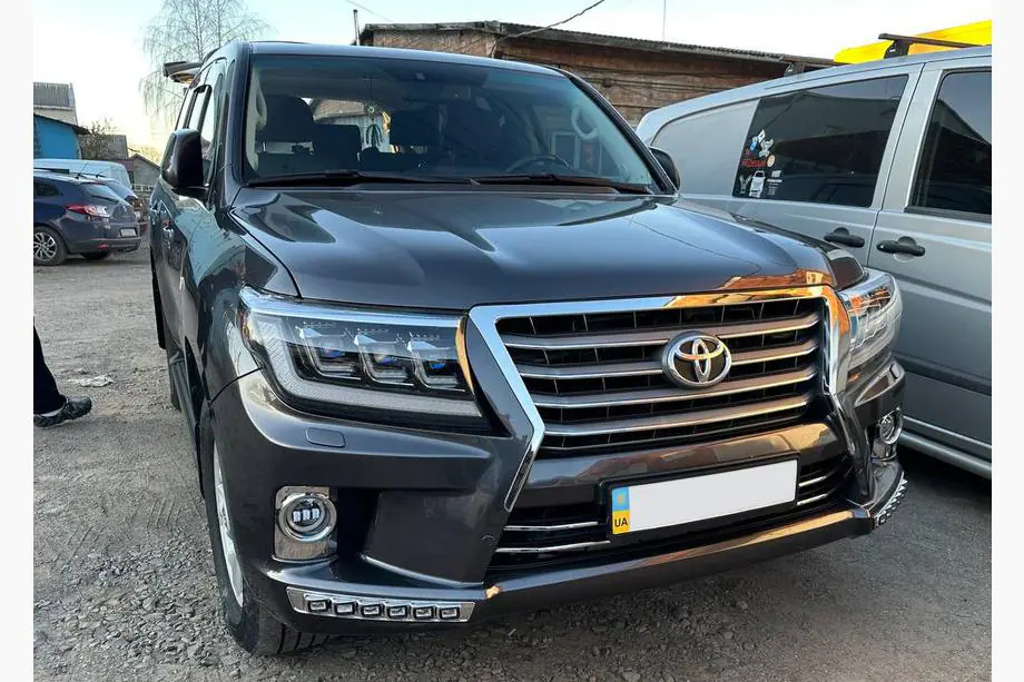 Toyota Land Cruiser 200 2007-2021 Bodykit 2008-2015 (Urban Sport) Image