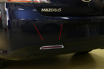 Mazda 6 2008-2012 Abdeckungen für hintere Nebelscheinwerfer (2 Stk, Kunststoff) Foto 1
