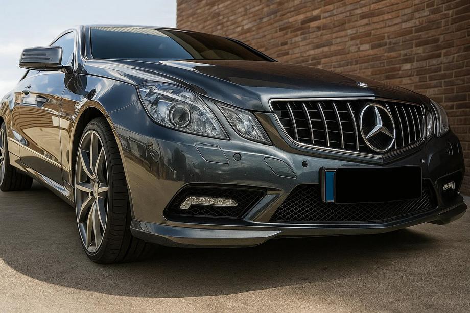 Mercedes E-class coupe C207 2010-2017 Frontgrill (2009-2013, GT Panamericana) Image