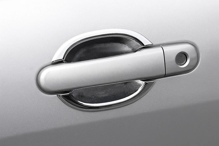 Nissan Tiida 2004-2011 Schalen für Türgriffe (4 Stk, Kunststoff) Image