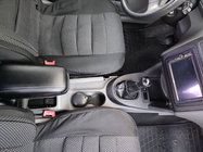 Volkswagen Caddy 2015-2020 Armlehne (in Getränkehalter) Foto 7