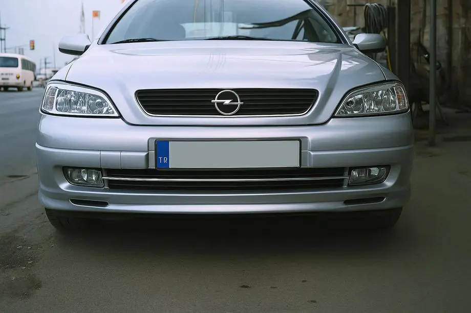 Opel Astra G classic 1998-2012 Scheinwerferabdeckungen (2 Stk, Kunststoff) Image