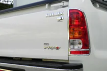 Toyota Hilux 2006-2015 Chrom Heckleuchten Abdeckungen 2004-2008 (2 Stk, Kunststoff) Foto 1