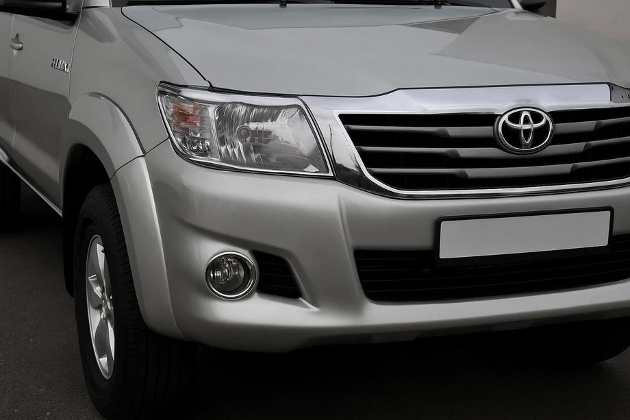 Toyota Hilux 2006-2015 Scheinwerferabdeckungen (2 Stk, Kunststoff) Image