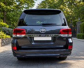 Toyota Land Cruiser 200 2007-2021 Bodykit-Set 2016-2021 (Executive 2016) Weiß Foto 6