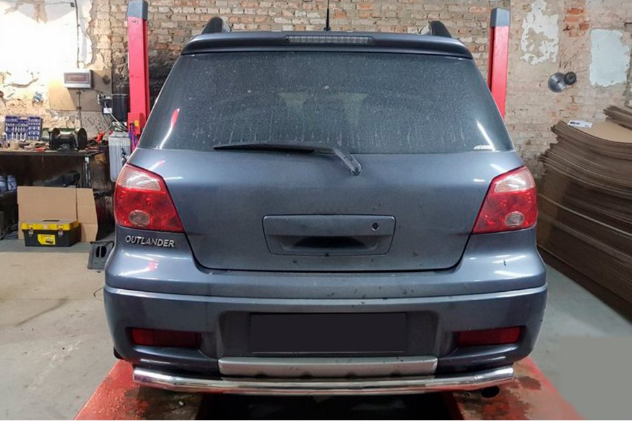 Mitsubishi Outlander 2001-2006 Heckbügel AK002/2 (Edelstahl) Image