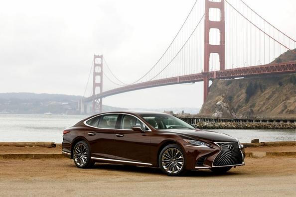 Übersicht der Limousine Lexus LS der fünften Generation