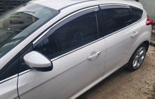 Ford Focus III 2011-2017 Windabweiser mit Chromleiste Niken (SD/HB, 4 Stk) Foto 6