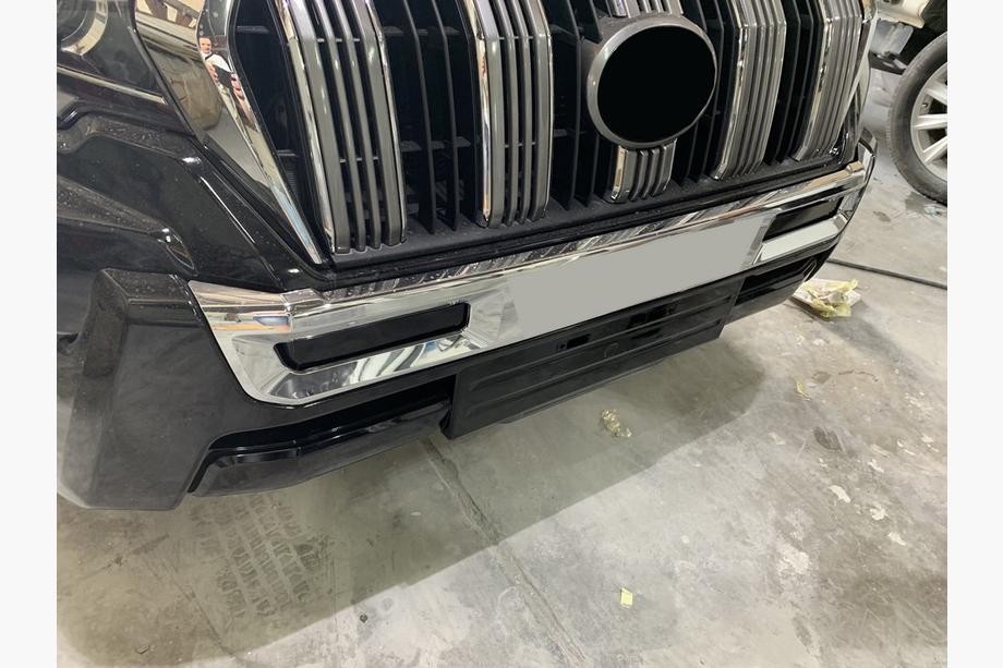 Toyota Land Cruiser Prado 150 2009-2023 Frontstoßstangenaufsatz MiddleEast (2017-) Schwarz Foto 5