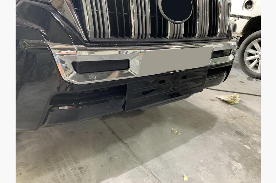 Toyota Land Cruiser Prado 150 2009-2023 Frontstoßstangenaufsatz MiddleEast (2017-) Schwarz Foto 6
