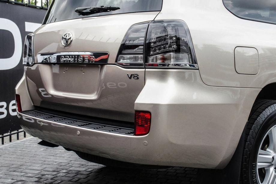 Toyota Land Cruiser 200 2007-2021 Rückleuchten 2007-2015 (BlackEdition) Image