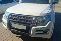 Mitsubishi Pajero Wagon IV 2006-2021 Facelift Set (Frontstoßstange) Foto 13