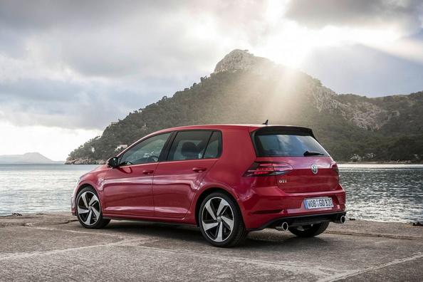 Startseite aufgeladen änderung Fließheck Volkswagen Golf GTI