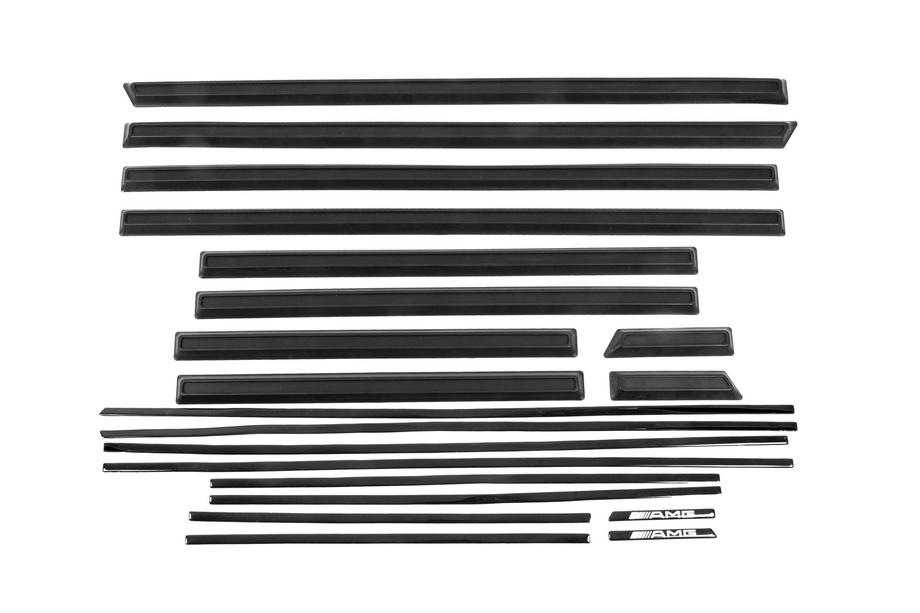 Mercedes G class W463 1990-2018 Schwarze Türschutzleisten vormontiert (Design 2019) Image