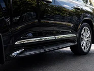 Lexus LX570/450d 2008-2022 Türleisten (Design 2016+) Foto 2