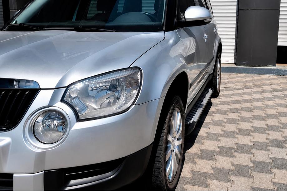 Skoda Yeti 2009-2017 Trittbretter Allmond Grey (2 Stk., Alu) Image