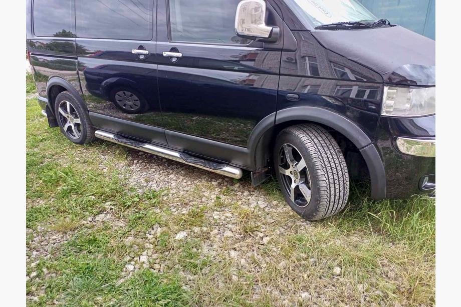 Volkswagen T5 Multivan 2003–2010 Satz Kotflügelverbreiterungen und Zierleisten (11-teilig) 2 Türen, kurzer Radstand Foto 36
