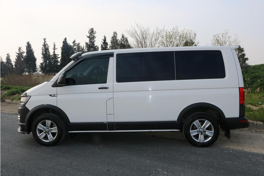 Volkswagen T6 2015-2024 Satz Kotflügelverbreiterungen und Zierleisten (11-teilig) 2015-2019, 1 Schiebetür, Kurzer Radstand Foto 8
