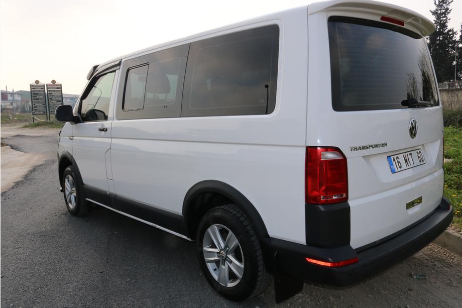 Volkswagen T6 2015-2024 Satz Kotflügelverbreiterungen und Zierleisten (11-teilig) 2015-2019, 1 Schiebetür, Kurzer Radstand Foto 9