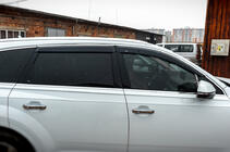 Audi Q7 2015–2026 Windabweiser mit Chromleisten (4 Stk, HIC) Foto 2