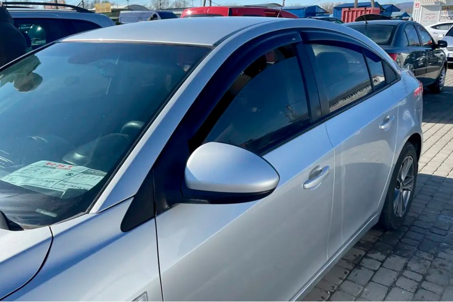 Chevrolet Cruze 2009–2015 Windabweiser SD (4 Stk, HIC) Image