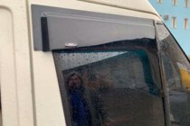 Ford Transit 2000–2014 Windabweiser (2 Stk, HIC) Foto 7