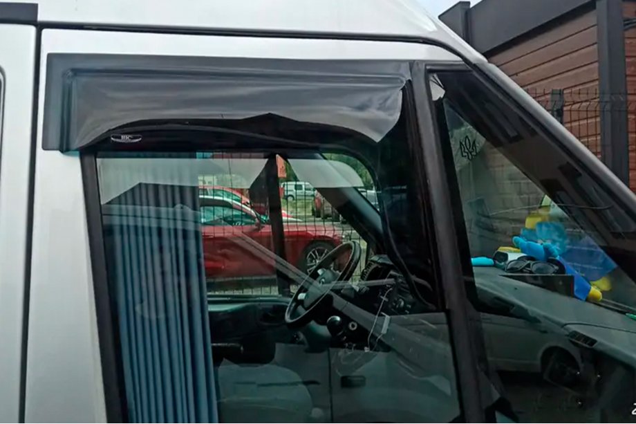 Ford Transit 2000–2014 Windabweiser (2 Stk, HIC) Image