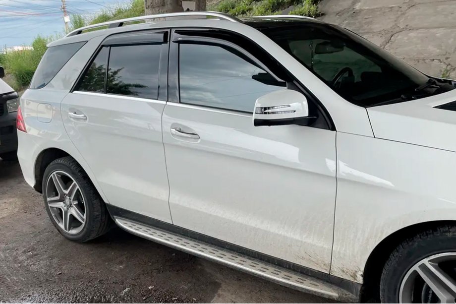 Mercedes GL/GLS class X166 2012-2019 Windabweiser (4 Stk, HIC) Image
