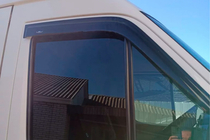 Mercedes Sprinter W901/902/903/904/905 1995–2006 Windabweiser (2 Stk, HIC) Foto 6