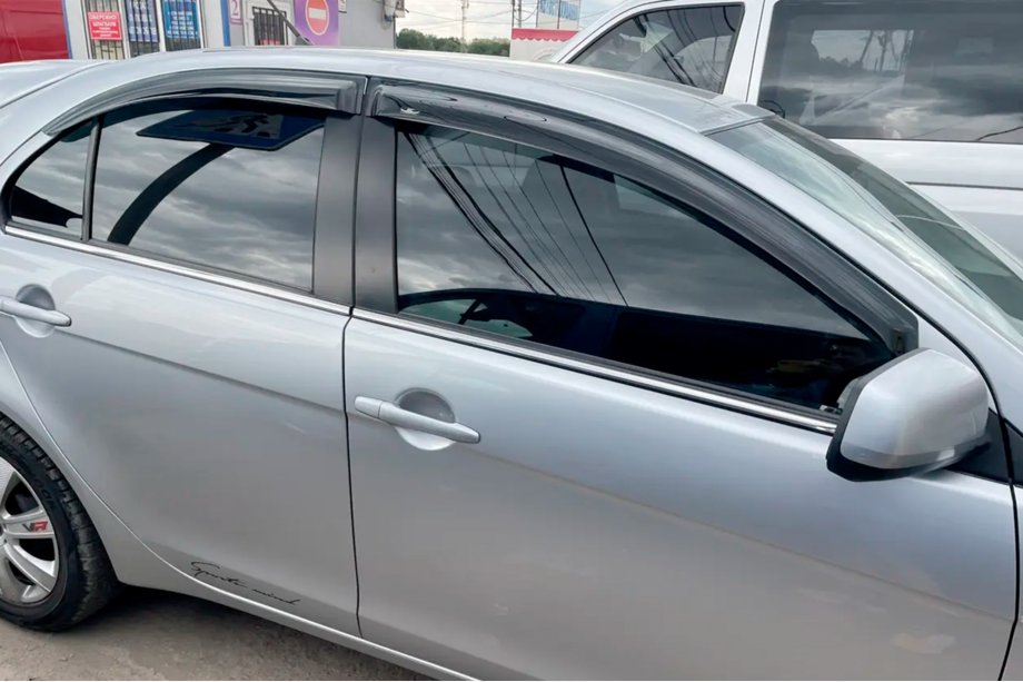Mitsubishi Lancer X 2008- Windabweiser (4 Stk, HIC) Image