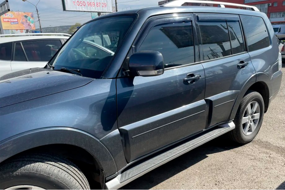 Mitsubishi Pajero Wagon III 1999-2006 Windabweiser (4 Stk, HIC) Image