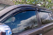 Mitsubishi Pajero Sport 2008-2015 Windabweiser (4 Stk, HIC) Foto 2