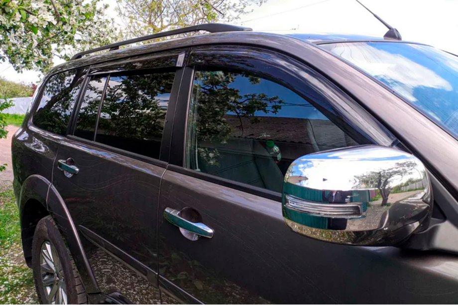 Mitsubishi Pajero Sport 2008-2015 Windabweiser (4 Stk, HIC) Image