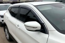 Nissan Qashqai 2014-2021 Windabweiser mit Chromleisten (4 Stk, HIC) Foto 1