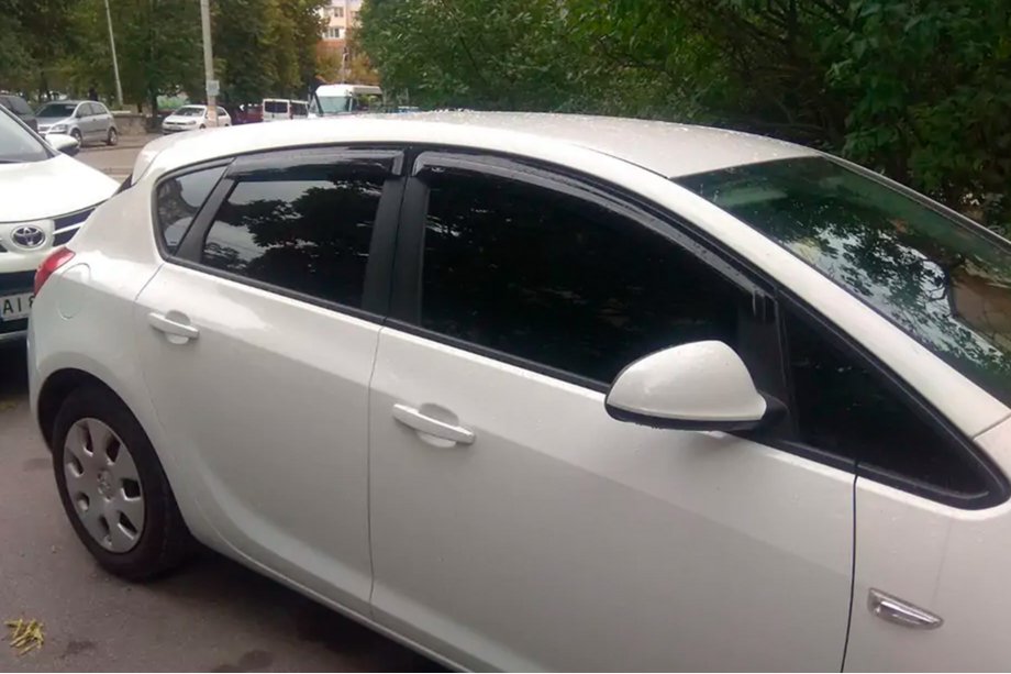 Opel Astra J 2009-2015 Windabweiser HB (4 Stk, HIC) Image