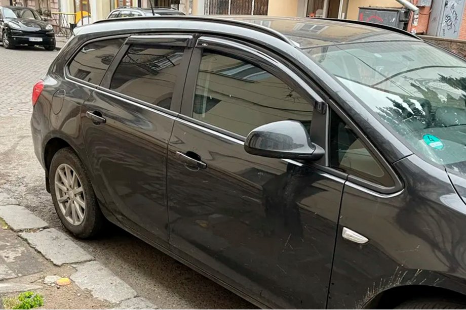 Opel Astra J 2009-2015 Windabweiser WG (4 Stk, HIC) Image