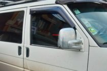 Volkswagen T4 Caravelle/Multivan 1990–2003 Windabweiser (2 Stk, HIC) Foto 5