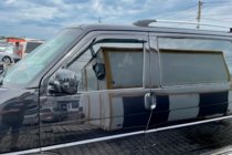 Volkswagen T4 Caravelle/Multivan 1990–2003 Windabweiser (2 Stk, HIC) Foto 12