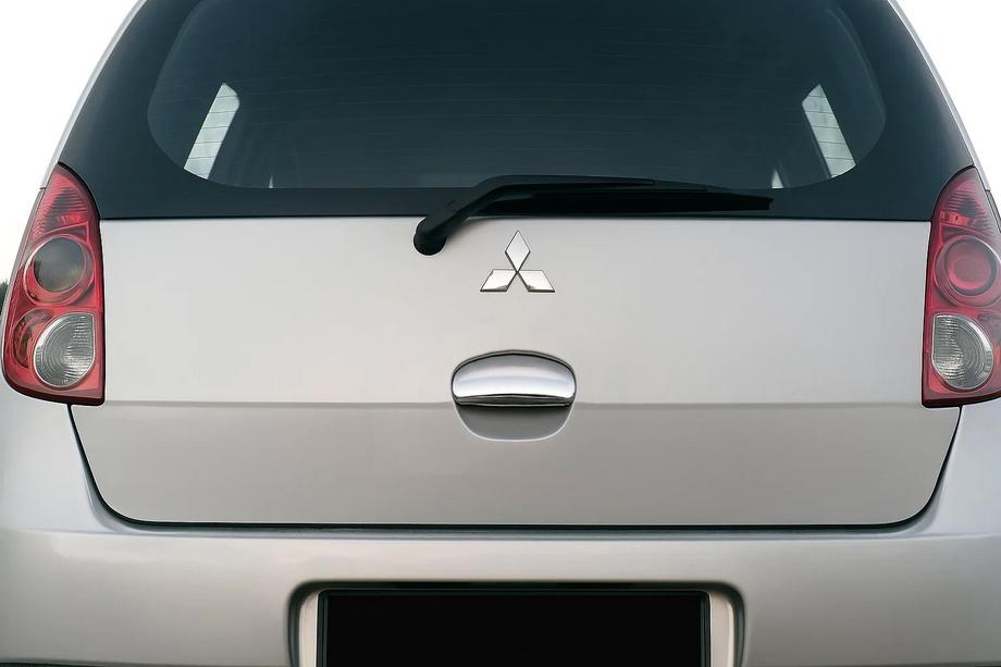 Mitsubishi Colt 2004-2012 Abdeckung für hinteren Türgriff (Edelstahl) Image