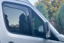 Mercedes Sprinter W906 2006–2018 Windabweiser zum Einstecken (2 Stk, HIC) Foto 19