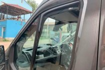 Mercedes Sprinter W906 2006–2018 Windabweiser zum Einstecken (2 Stk, HIC) Foto 12