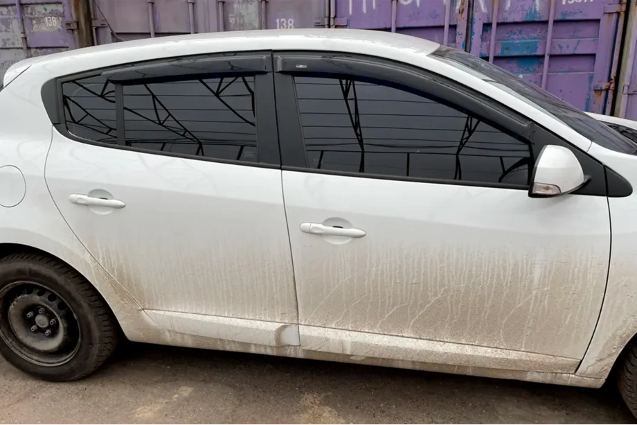 Renault Megane III 2009-2016 Windabweiser HB (4 Stk, HIC) Image