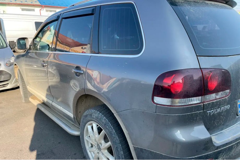 Volkswagen Touareg 2002–2010 Windabweiser (4 Stk, HIC) Foto 7