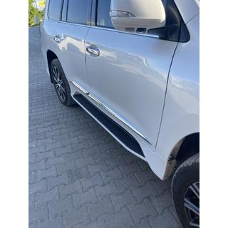 Seitenschweller (Design Lexus 2016+) Foto 3