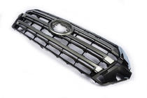 Toyota Land Cruiser 200 2007-2021 Kühlergrill 2016-2021 (Stock Design) Foto 1
